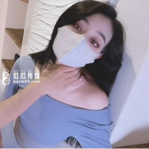 91网红女神不见星空瑜伽妹妹爆裂紧身裤蜜臀榨汁粉色情人棒棒糖打粑粑疫情防控新冠，1V视频472M